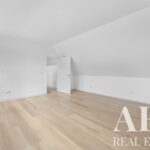 Duplex Apartment 3-bedroom for sale in Monte Estoril, Cascais, Greater Lisbon &bull; ARE39610 - gallery image