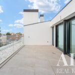 Duplex Apartment 3-bedroom for sale in Monte Estoril, Cascais, Greater Lisbon &bull; ARE39610 - gallery image