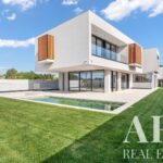 Villa 5-bedroom for sale in Cascais, Greater Lisbon &bull; ARE39454 - gallery image