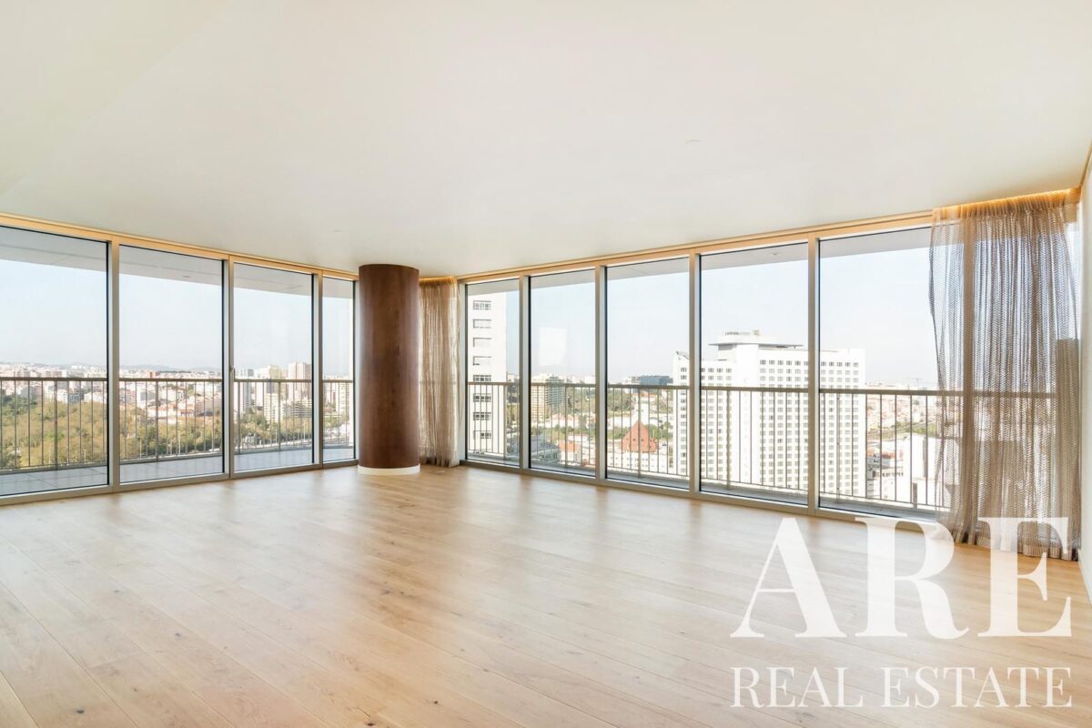 Apartment 3-bedroom for sale in Infinity, Campolide, Lisbon &bull; ARE39853
