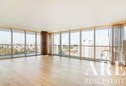 Apartment 3-bedroom for sale in Campolide, Lisbon &bull; ARE39853