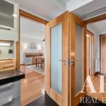 Apartment 4-bedroom for sale in Estoril, Cascais, Greater Lisbon &bull; ARE39830 - gallery image