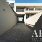 Villa 3-bedroom for sale in Leceia, Oeiras, Greater Lisbon &bull; ARE39961 - gallery image