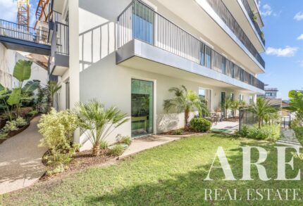 Apartment 4-bedroom for sale in Monte Estoril, Cascais, Greater Lisbon &bull; ARE39876