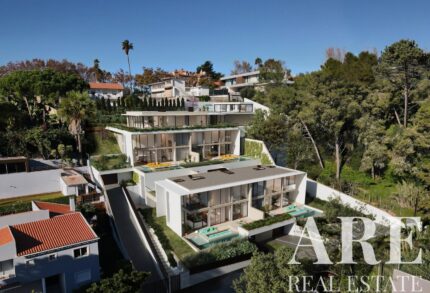 Villa 4-bedroom for sale in Alto Estoril, Estoril, Cascais, Greater Lisbon &bull; ARE33885