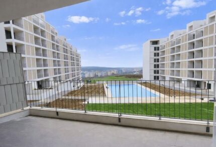 Apartment 2-bedroom for sale in Loures, Greater Lisbon &bull; ARE40146