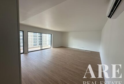 Apartment 4-bedroom for sale in Loures, Greater Lisbon &bull; ARE40183