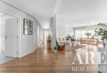 Apartment 3-bedroom for sale in Linda-a-Pastora Queijas, Oeiras, Greater Lisbon &bull; ARE40142