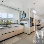 Villa 3-bedroom for sale in Aroeira, Almada, Setubal &bull; ARE39206 - gallery image