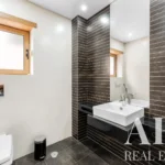 Villa 3-bedroom for sale in Alcoitão, Cascais, Greater Lisbon &bull; ARE39964 - gallery image