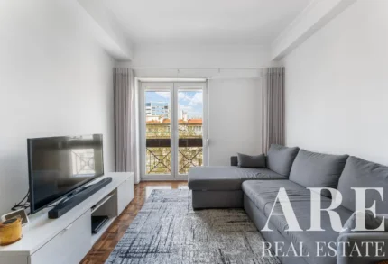 Apartment 2-bedroom for sale in Nova Oeiras, Oeiras, Greater Lisbon &bull; ARE40119