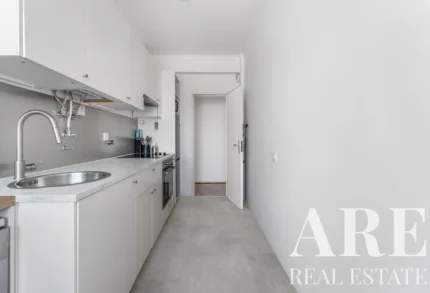 Apartment 2-bedroom for sale in Nova Oeiras, Oeiras, Greater Lisbon &bull; ARE40119