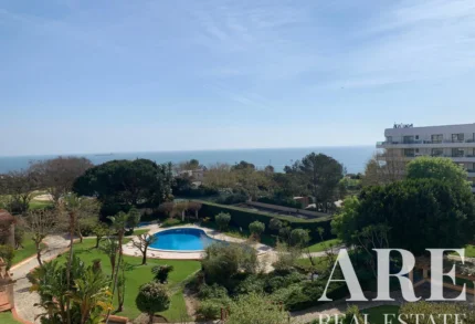 Apartment 2-bedroom for sale in Gandarinha, Cascais, Greater Lisbon &bull; ARE40011