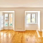 Apartment 2-bedroom for sale in Graça, Lisbon &bull; ARE40174 - gallery image