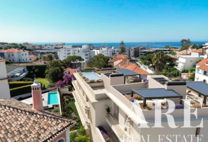 Apartment 4-bedroom for sale in Estoril, Cascais, Greater Lisbon &bull; ARE40234