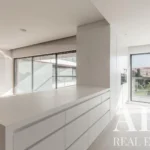 Apartment 3-bedroom for sale in Parque Atlântico, Parede, Cascais, Greater Lisbon &bull; ARE40279 - gallery image