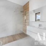 Villa 4-bedroom for sale in Almoçageme, Sintra, Greater Lisbon &bull; ARE40165 - gallery image