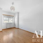 Apartment 2-bedroom for sale in Cascais, Greater Lisbon &bull; ARE40270 - gallery image