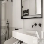Duplex Apartment 2-bedroom for sale in Gulbenkian, Lisbon &bull; ARE40260 - gallery image