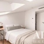 Duplex Apartment 2-bedroom for sale in Gulbenkian, Lisbon &bull; ARE40260 - gallery image