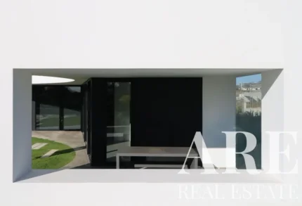 Villa 5-bedroom for sale in Oeiras, Greater Lisbon &bull; ARE40316