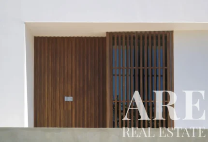 Villa 5-bedroom for sale in Oeiras, Greater Lisbon &bull; ARE40316