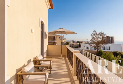 Apartment 3-bedroom for sale in Galardi, Monte Estoril, Cascais, Greater Lisbon &bull; ARE33218