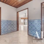 Top Floor Apartment 5-bedroom for sale in Quinta das Palmeiras, Oeiras, Greater Lisbon &bull; ARE40167 - gallery image