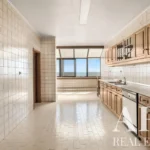 Top Floor Apartment 5-bedroom for sale in Quinta das Palmeiras, Oeiras, Greater Lisbon &bull; ARE40167 - gallery image