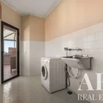 Top Floor Apartment 5-bedroom for sale in Quinta das Palmeiras, Oeiras, Greater Lisbon &bull; ARE40167 - gallery image