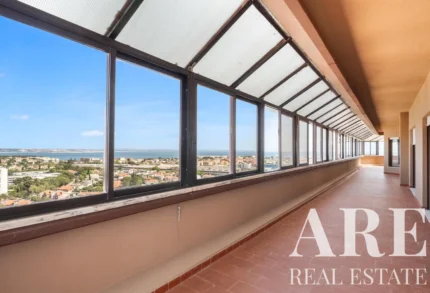 Apartment 5-bedroom for sale in Quinta das Palmeiras, Oeiras, Greater Lisbon &bull; ARE40167