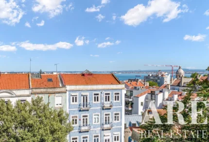 Apartment 1-bedroom for sale in Graça, Lisbon &bull; ARE40200