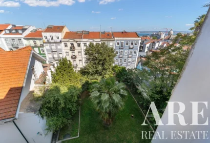 Apartment 1-bedroom for sale in Graça, Lisbon &bull; ARE40200