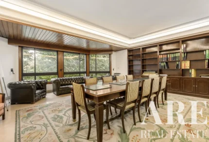 Apartment 3-bedroom for sale in Praça de Espanha, Lisbon &bull; ARE40312