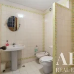 Apartment 3-bedroom for sale in Praça de Espanha, Lisbon &bull; ARE40312 - gallery image