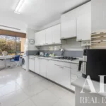 Apartment 4-bedroom for sale in Parque das Mil Flores development, Sete Rios, Lisbon &bull; ARE39219 - gallery image
