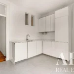 Apartment 3-bedroom for sale in Castelo, Lisbon &bull; ARE40283 - gallery image