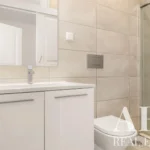 Apartment 3-bedroom for sale in Castelo, Lisbon &bull; ARE40283 - gallery image