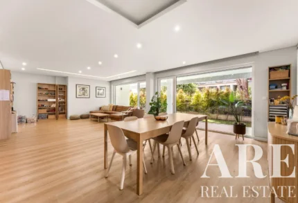Apartment 4-bedroom for sale in Carcavelos, Cascais, Greater Lisbon &bull; ARE40382