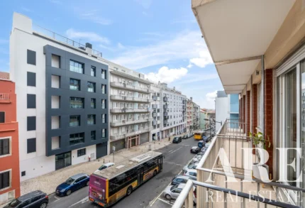 Apartment 3-bedroom for sale in Amoreiras, Lisbon &bull; ARE39180
