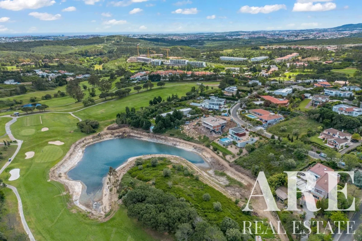 Land for sale in Belas Clube de Campo, Sintra, Greater Lisbon • ARE40303