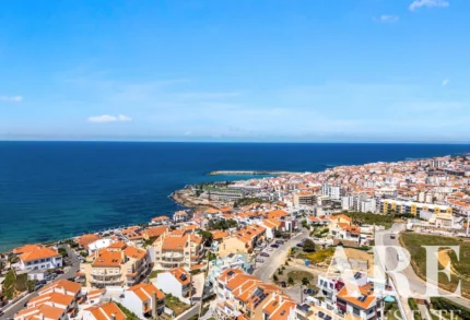 Apartment 3-bedroom for sale in Ericeira, Mafra, Greater Lisbon &bull; ARE40343