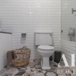 Apartment 2-bedrooms for sale in Sé, Lisbon &bull; ARE40347 - gallery image