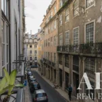 Apartment 2-bedrooms for sale in Sé, Lisbon &bull; ARE40347 - gallery image