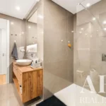 Apartment 4-bedroom for sale in Carcavelos, Cascais, Greater Lisbon • ARE40382 - gallery image