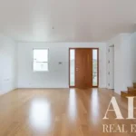 Villa 3-bedroom for sale in Sesimbra, Setubal &bull; ARE38265 - gallery image