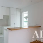 Villa 3-bedroom for sale in Sesimbra, Setubal &bull; ARE38265 - gallery image