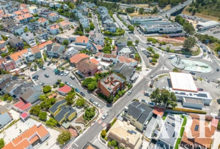 Villa 5-bedroom for sale in Nova Queijas, Oeiras, Greater Lisbon &bull; ARE40622