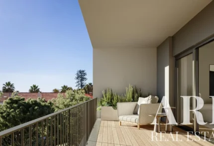 Apartment 2-bedroom for sale in Green Plaza, Carcavelos, Cascais, Greater Lisbon &bull; ARE28996