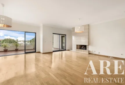 Apartment 3-bedroom for sale in Belas Clube de Campo, Sintra, Greater Lisbon &bull; ARE40340